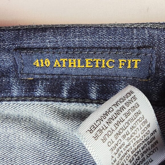 Lucky Brand Size 32X30 Mens 410 Athletic Fit Blue Denim 5 Pocket Logo Tag Jeans - Picture 4 of 11